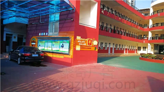 校园楼道文化建设.jpg 校园楼道文化建设.jpg