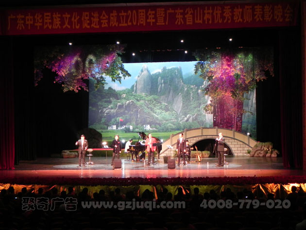 �������