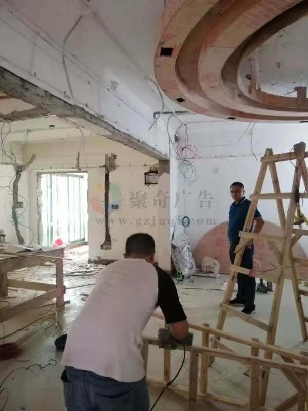 领导亲自监督 领导亲自监督