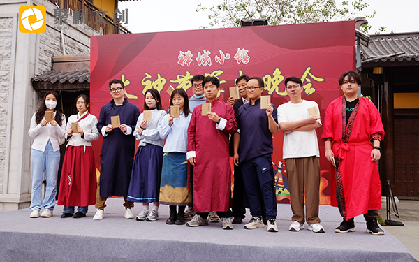 聚桥文创 聚桥文创